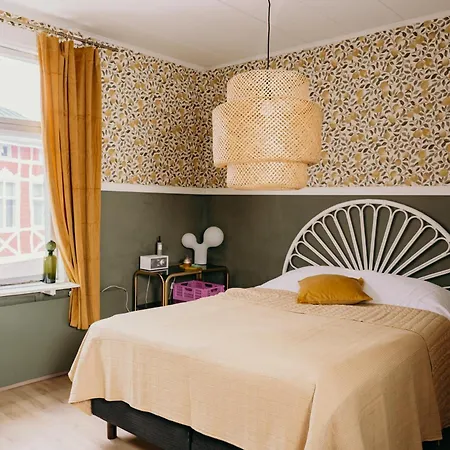 Ferienhaus Idyllinen Huvikumpu Vanhan Rauman Ytimessae, In The Heart Of Old *